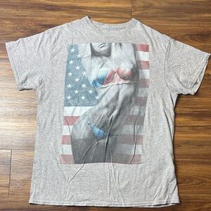 Gray Graphic Men's T-Shirt size Large